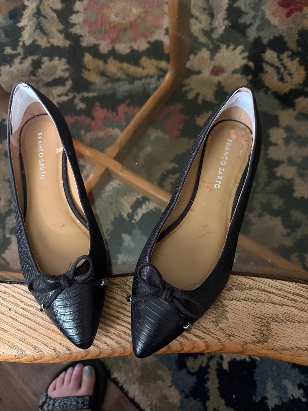 Franco Sarto Black Pointed Toe Textured Bow Flats